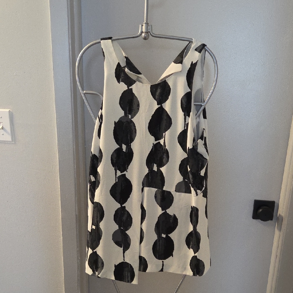 Alfani Abstract Geometric Circle Blouse Tank Top Size 16 Black White Career